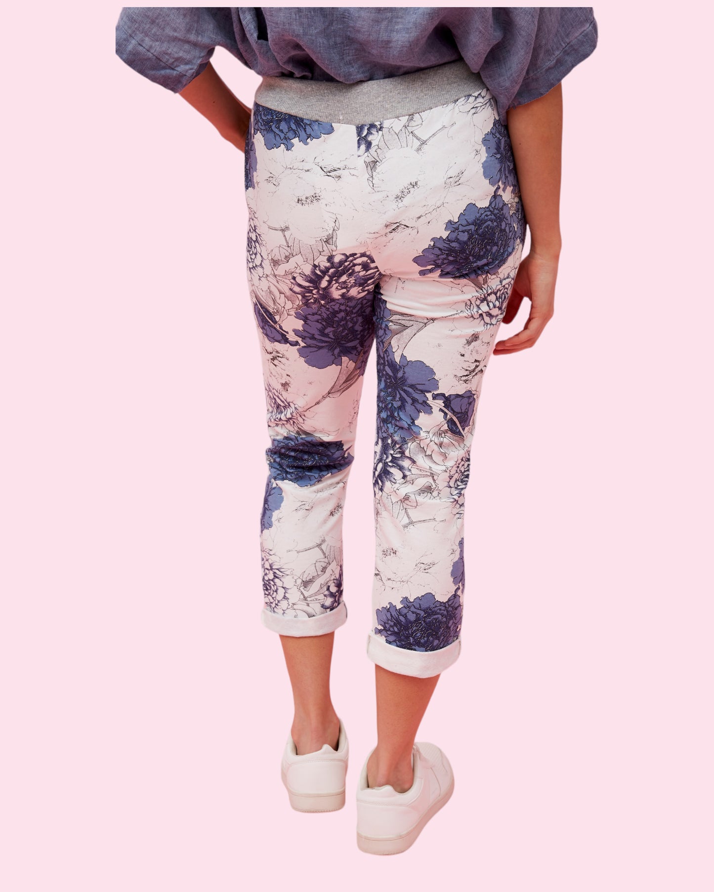 Jazlene 7/8 Printed Pants - Blue Floral