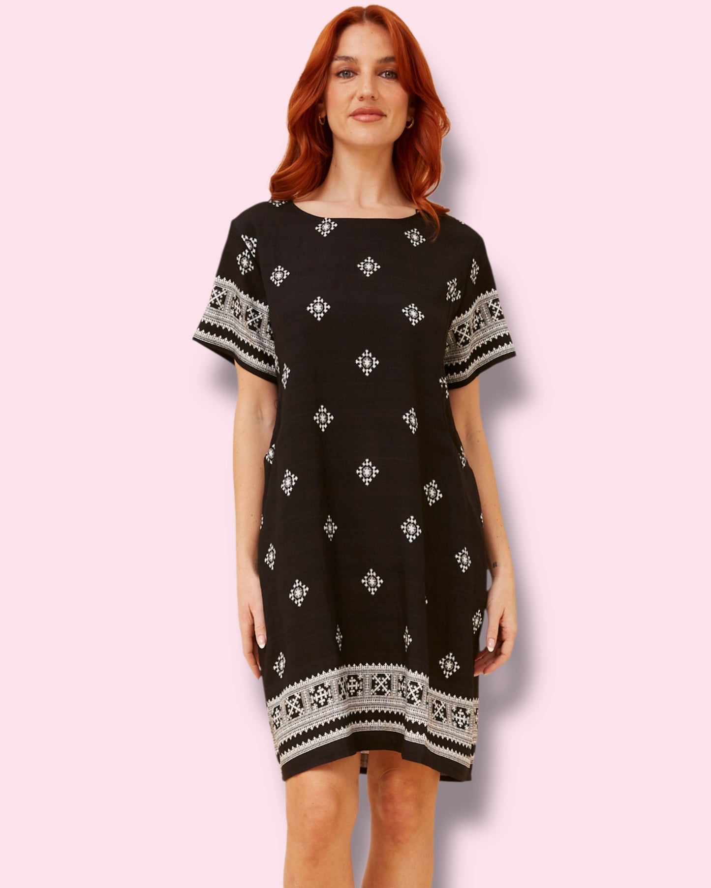 Selena Shift Dress - Black/White