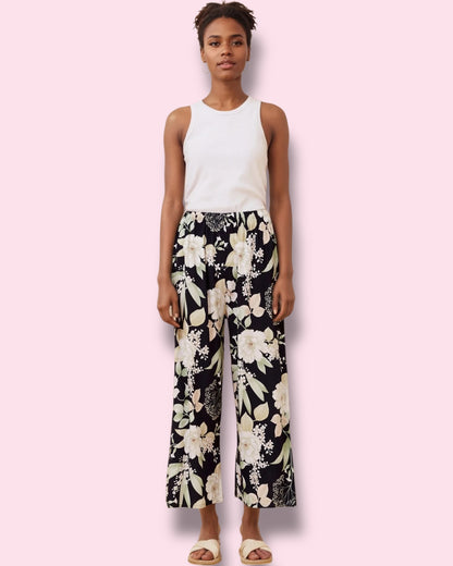 Alba Floral Pants - Navy