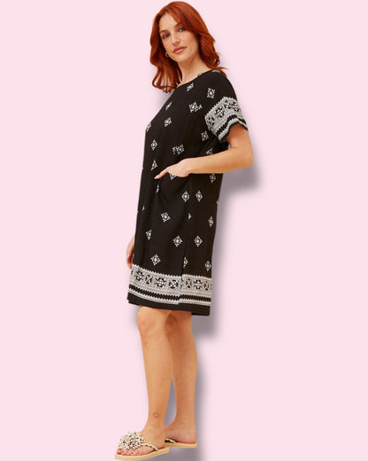Selena Shift Dress - Black/White