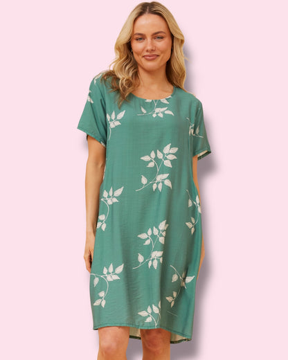 Selena Shift Dress 🌼
